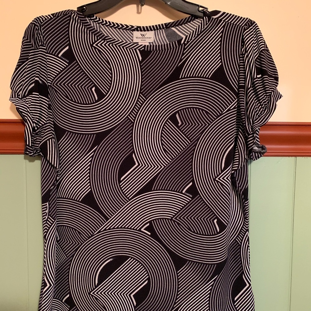Worthington short sleeve blouse